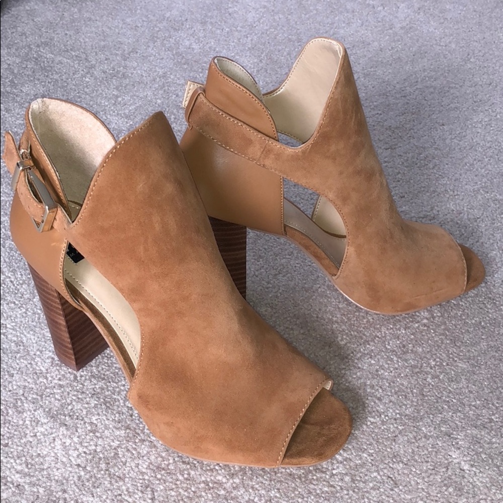 Brand New WH/BM Charleston Shoes